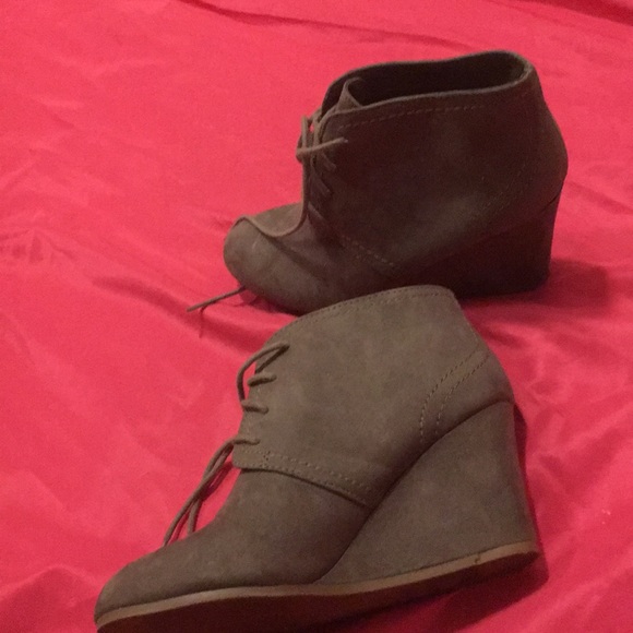 Arizona Jean Company Shoes - Last chance!! Beautiful Arizona wedges